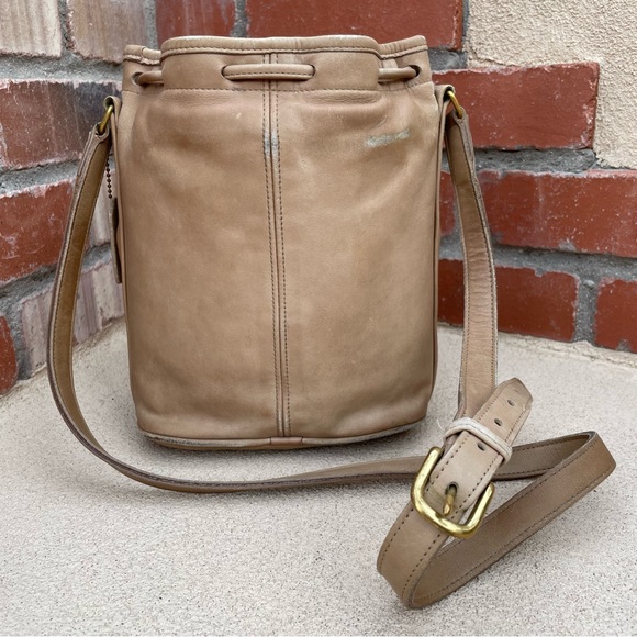 VTG COACH All Leather drawstring bucket bag in Natural/Neutral | USA 🇺🇸 1998 - Picture 4 of 11